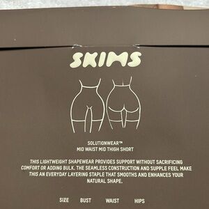 Seamless Sculpt Mid Thigh Short